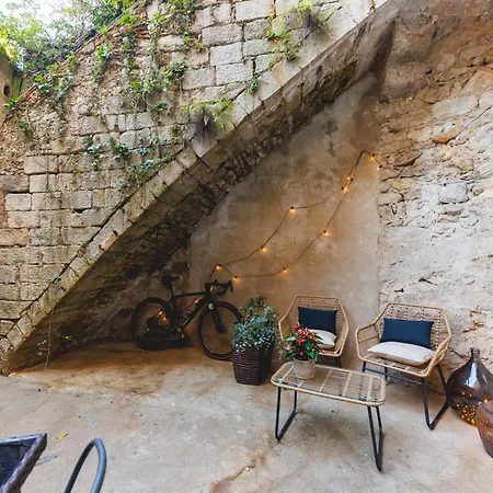 Bravissimo Llebre Duplex, With Patio * خيرونا