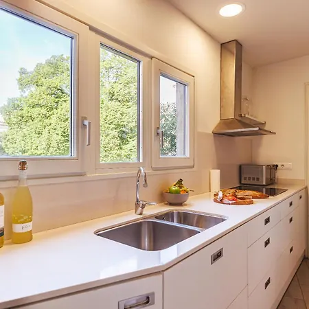 Bravissimo Llebre Duplex, With Patio Gerona