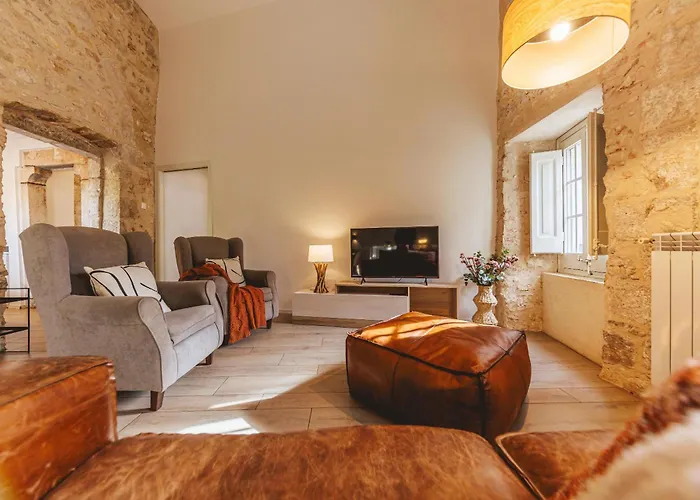 Bravissimo Llebre Duplex, With Patio Girona