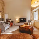 Bravissimo Llebre Duplex, With Patio Girona