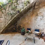 Bravissimo Llebre Duplex, With Patio * Girona