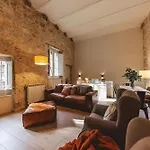 Bravissimo Llebre Duplex, With Patio Apartman